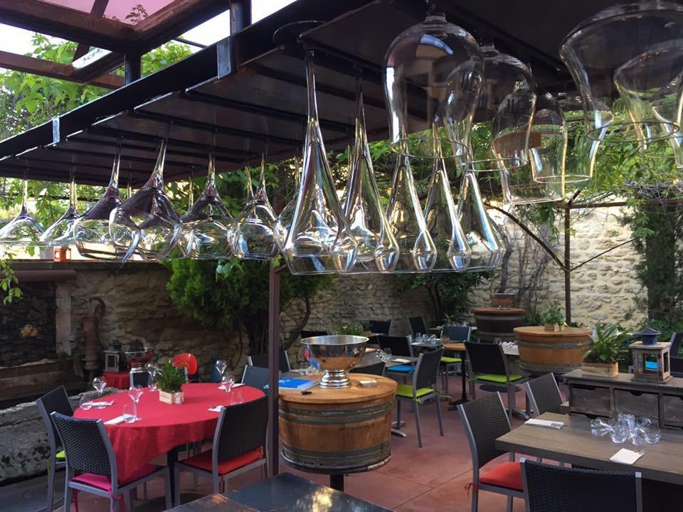 Hotel Le Vieux Bistrot à Cabrières-dʼAvignon Extérieur photo